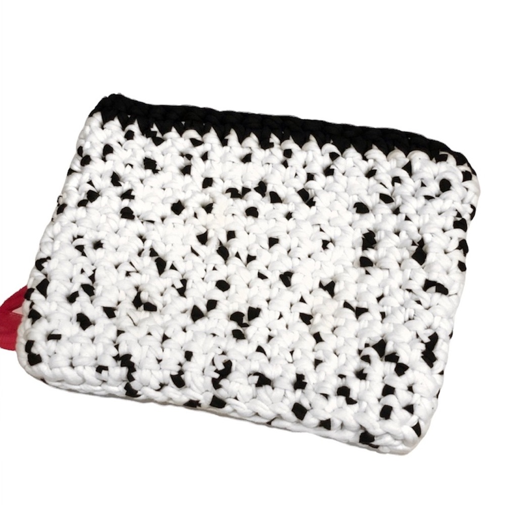 Le French Pique Woven Clutch Bag New